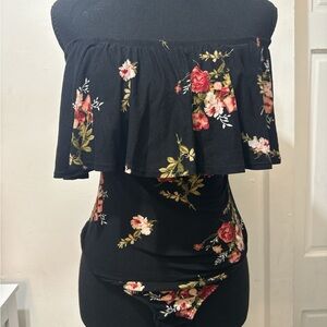 Floral Off-Shoulder Black Top